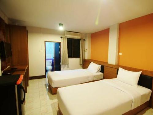 B2 Night Bazaar Chiang Rai Hotel Екстериор снимка
