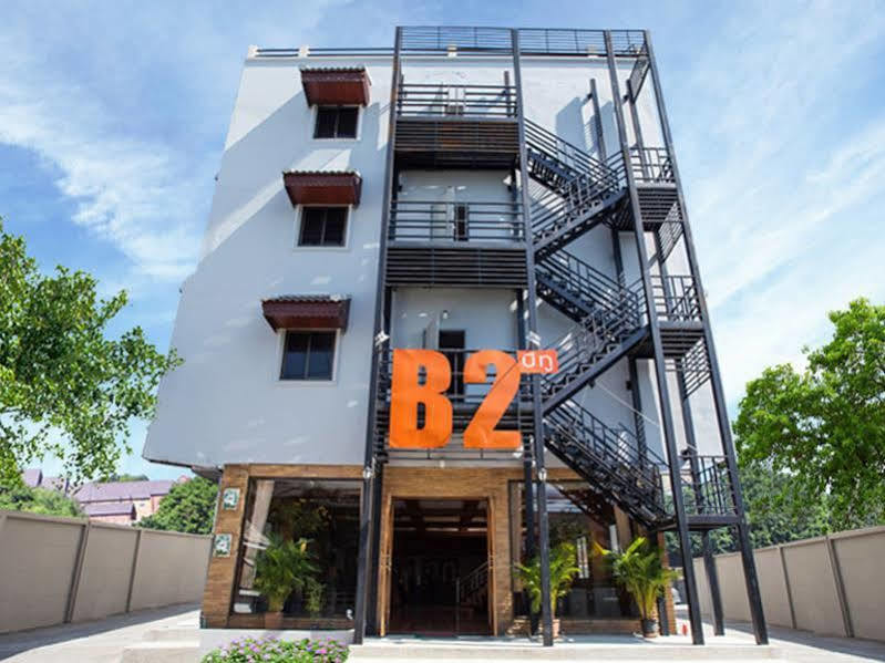 B2 Night Bazaar Chiang Rai Hotel Екстериор снимка