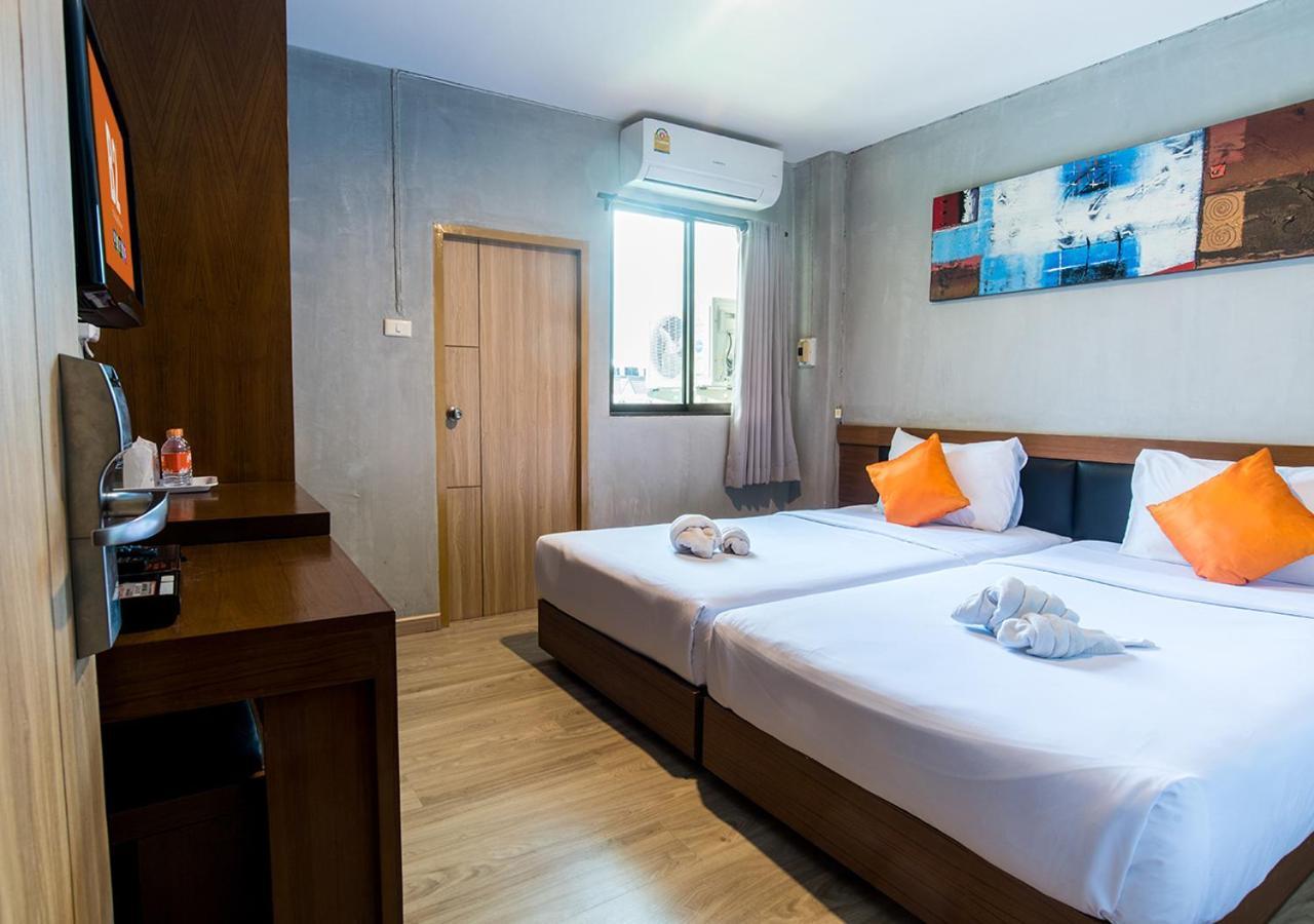 B2 Night Bazaar Chiang Rai Hotel Екстериор снимка
