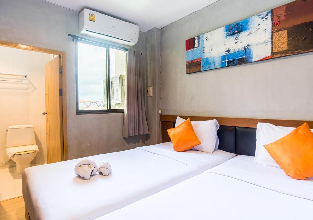 B2 Night Bazaar Chiang Rai Hotel Екстериор снимка